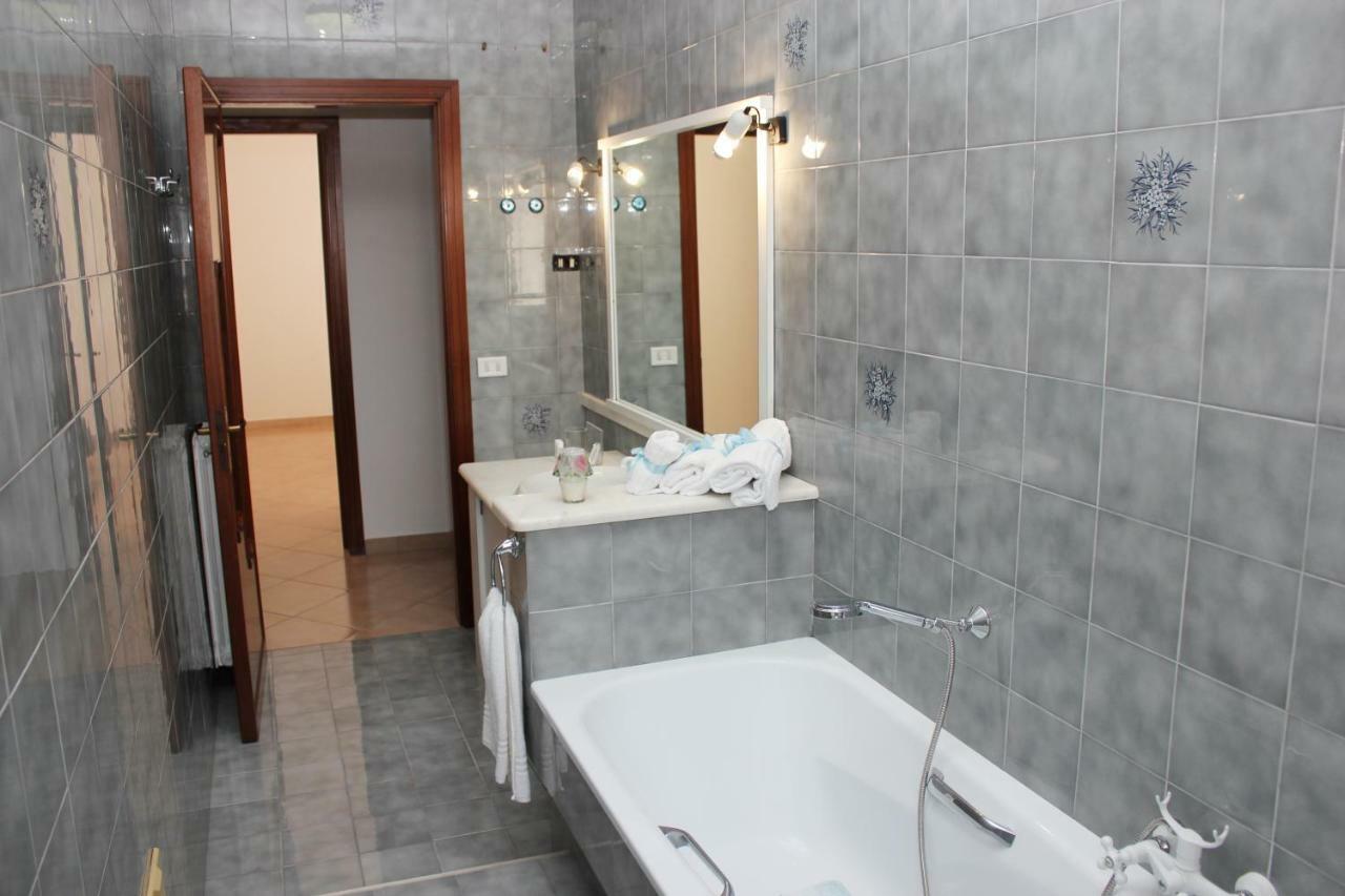 La Dimora Di Poppea Bed & Breakfast Помпей Екстериор снимка